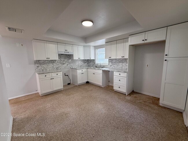 Building Photo - 1412 Overlook Terrace