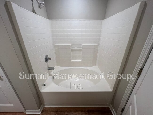 Building Photo - 95 Creek Way