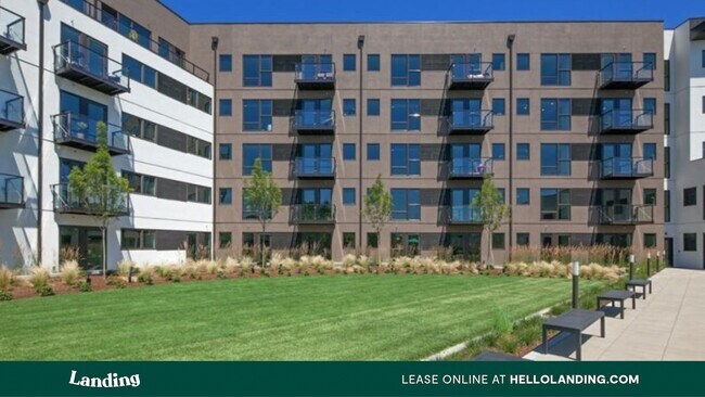 Building Photo - 4949 S Landing Dr