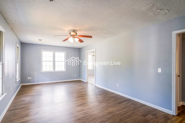 Building Photo - 108 Gales River Rd