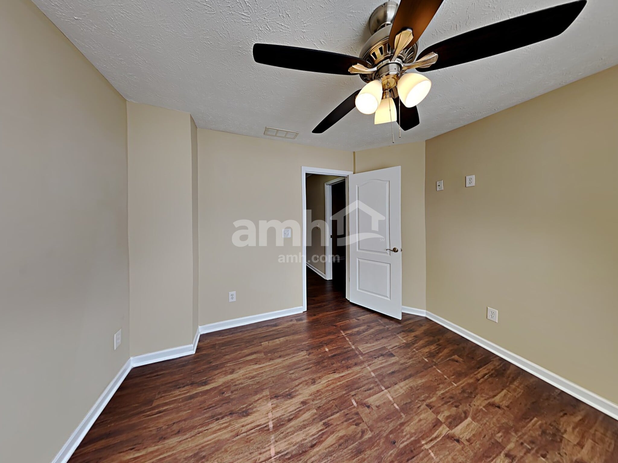 Building Photo - 2385 Braelin Loop