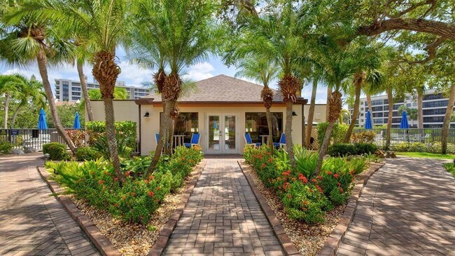 Building Photo - 1700 Cove II Pl