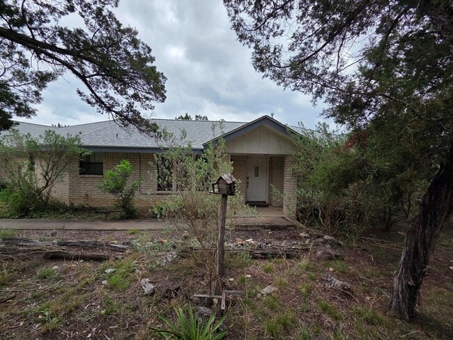 Building Photo - 335 Goat Creek Cutoff Rd W