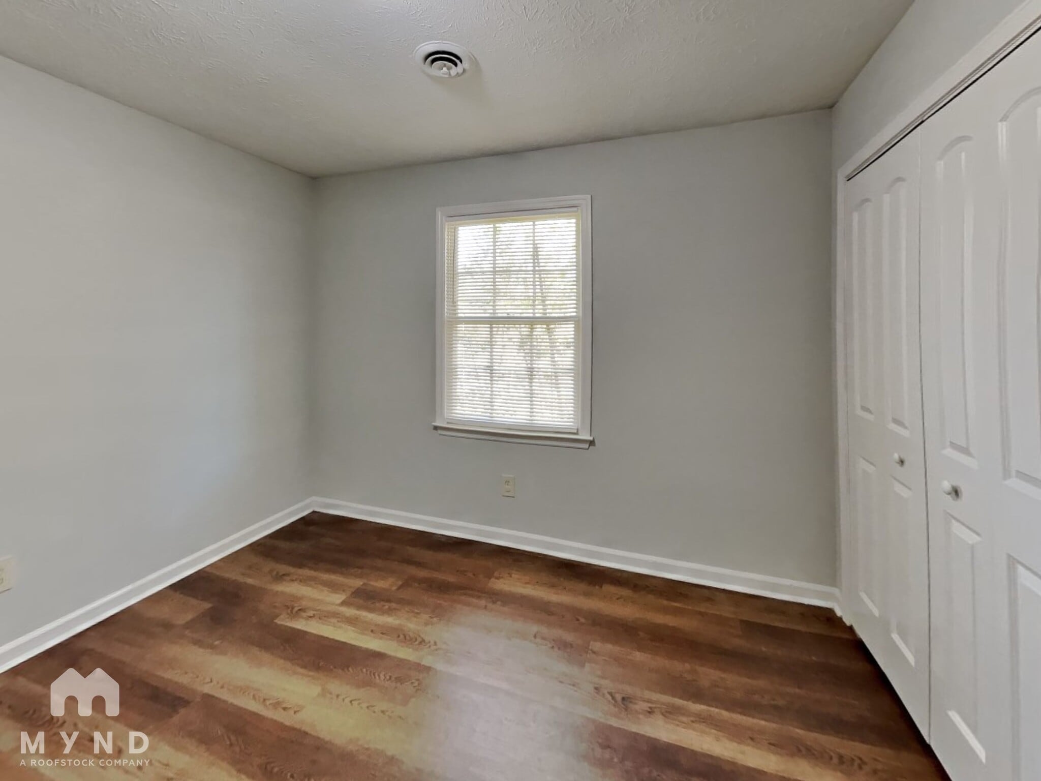 Building Photo - 421 Cabriolet Ct