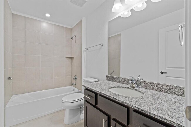 Building Photo - 4737 Modena Bay Bend