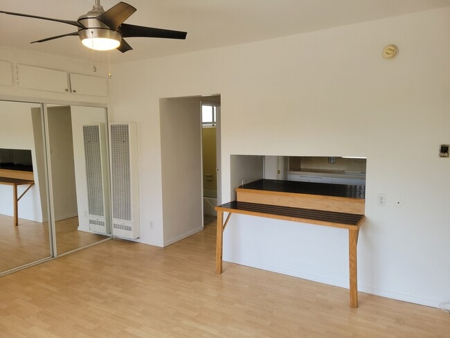 Building Photo - 3619 Fletcher Dr