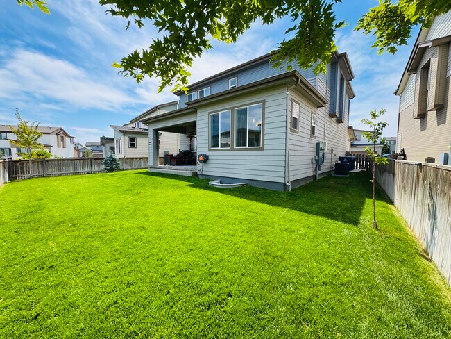 Building Photo - 18065 E 107th Pl