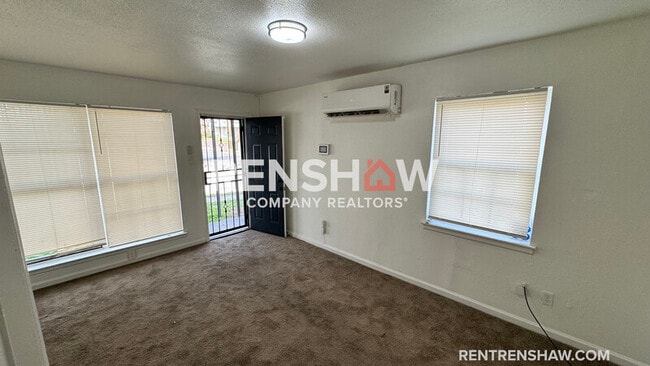 Building Photo - 285 Lucy Ave