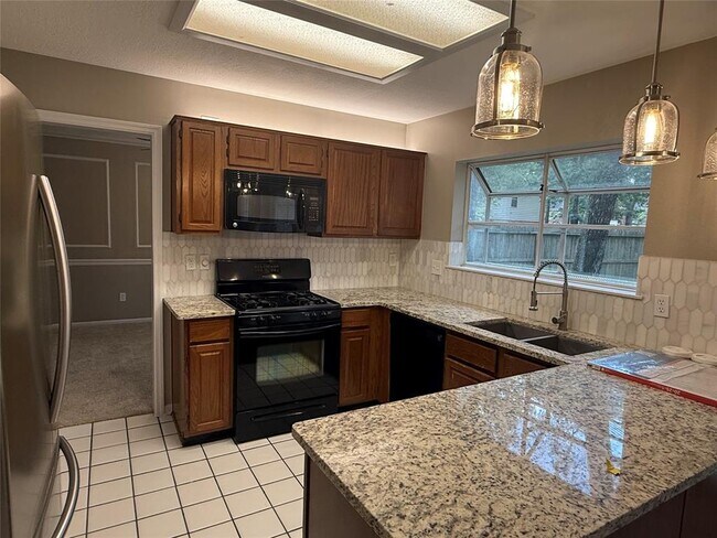 Building Photo - 3810 Babbling Creek Dr