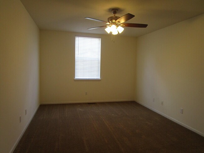 Building Photo - 3540 Prescott Dr