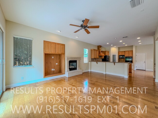 Building Photo - Luxury Whitney Oaks Retreat – Private Gated Community in Rocklin