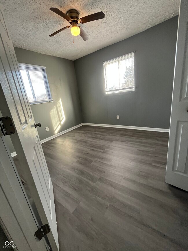 Building Photo - 4622 E 30th St