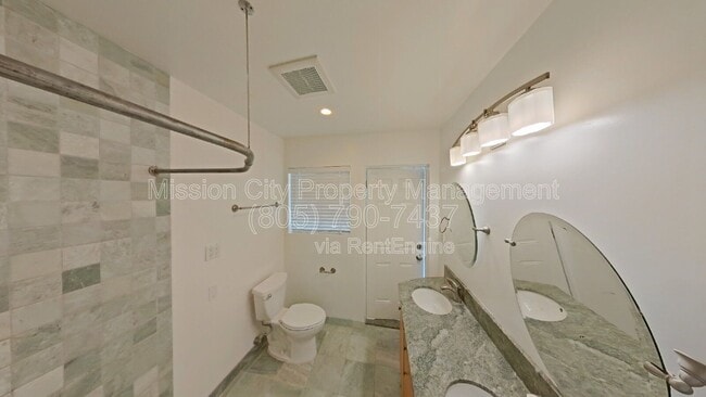 Building Photo - 328 W Pedregosa St