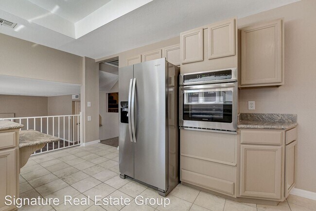 Building Photo - 4 br, 2.5 bath House - 3569 Taos Lane