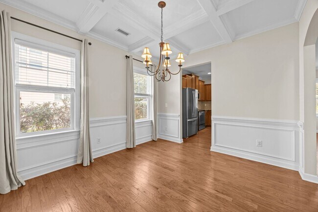 Building Photo - Welcome to Mimosa Bay!