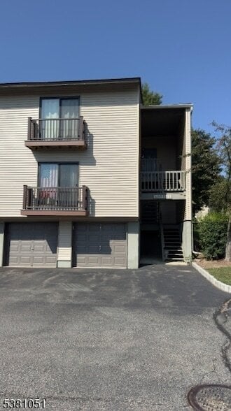 Primary Photo - 1714 Spruce Hills Dr
