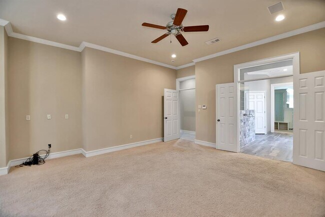 Building Photo - 6615 Butler Oaks Ct