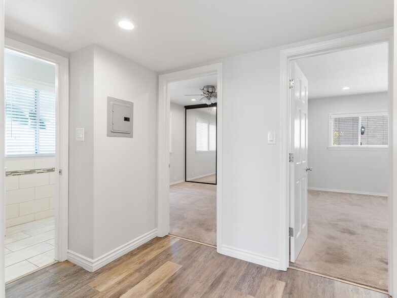 Building Photo - 1340 W Parade St