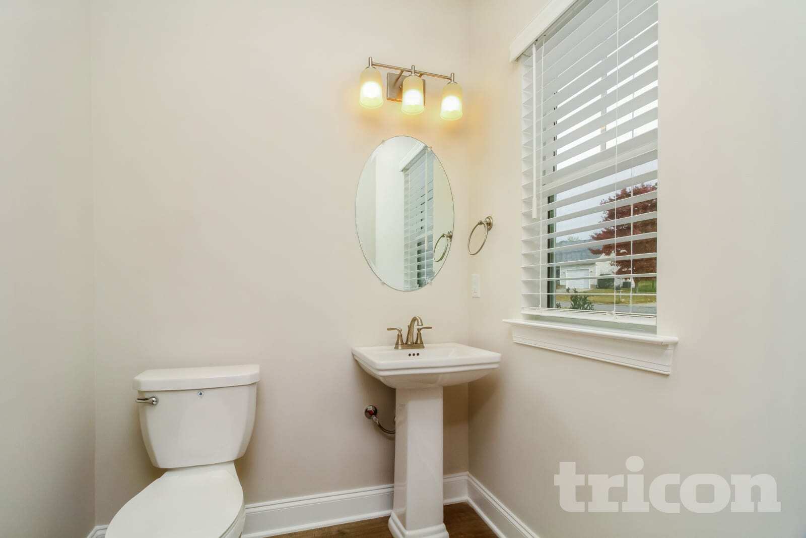 Building Photo - 121 Dimaggio Dr