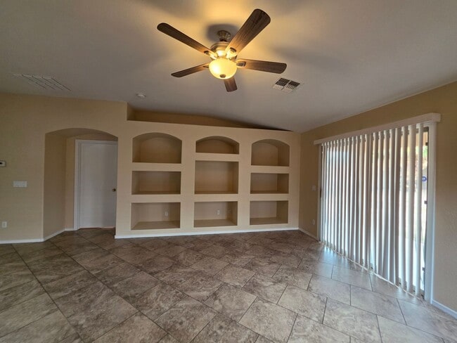 Building Photo - 7805 S 48th Ln