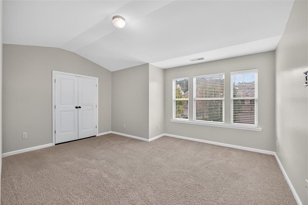 Building Photo - 1250 Image Ives Dr