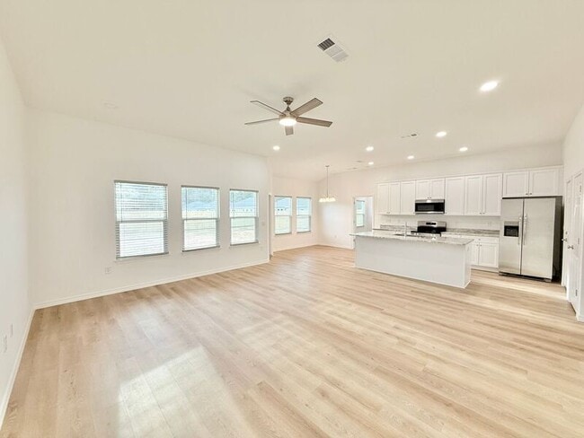 Building Photo - 3365 Country Ln