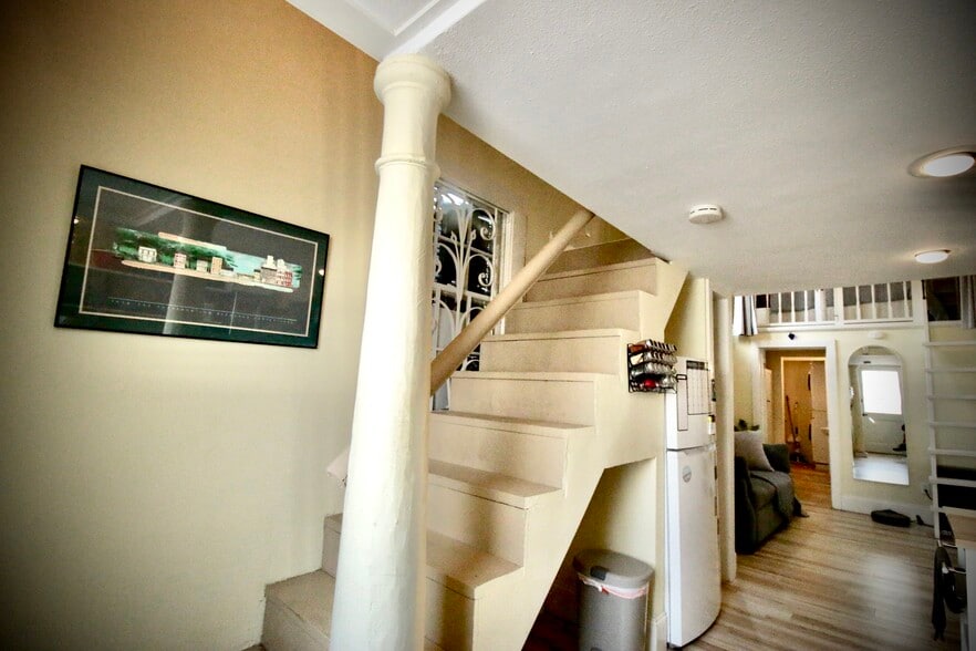 Staird - 1039 Henriette Delille St