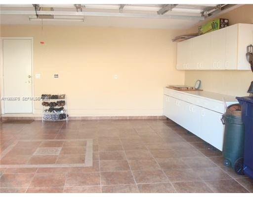 Building Photo - 5273 NW 113th Ave