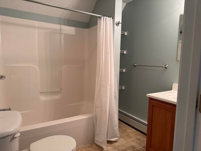 Building Photo - 26 Fowler St