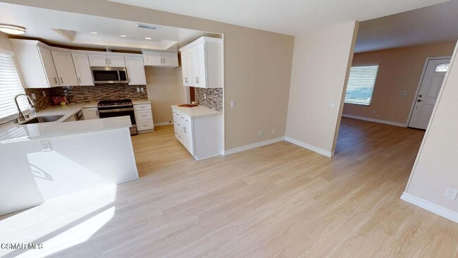 Building Photo - 89 Los Vientos Dr