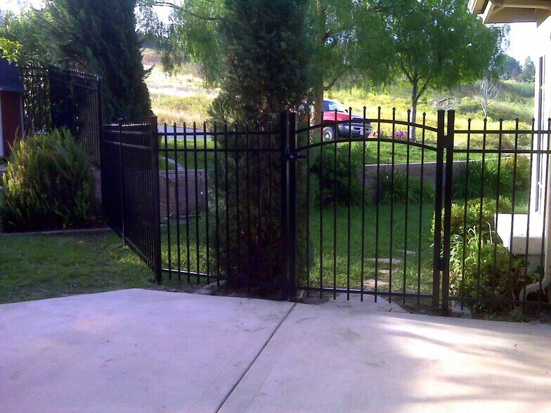 Fenced Yard - 601 Aliento Ct