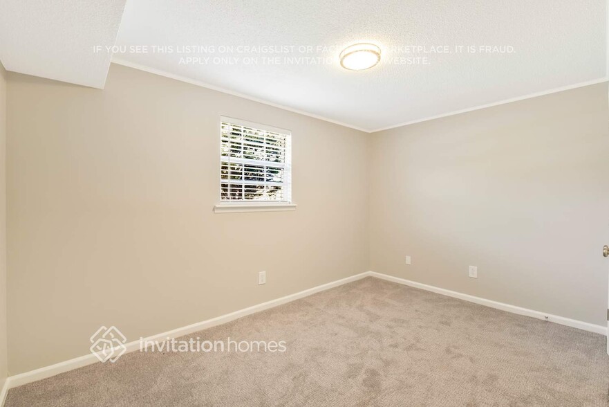 Building Photo - 112 Rockledge Dr