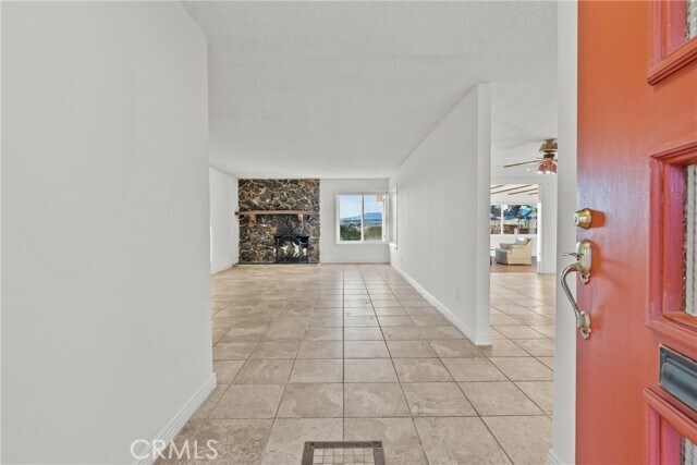 Building Photo - 10561 Alskog St