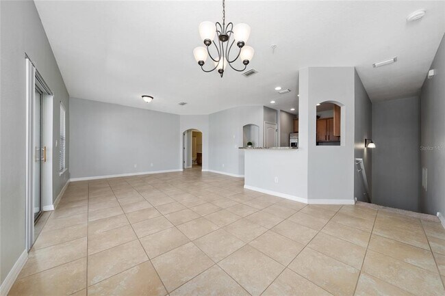 Building Photo - 6548 S Goldenrod Rd
