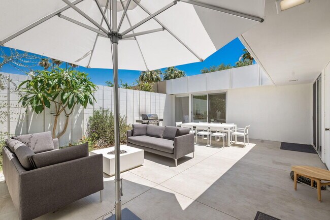 Building Photo - 72915 El Paseo