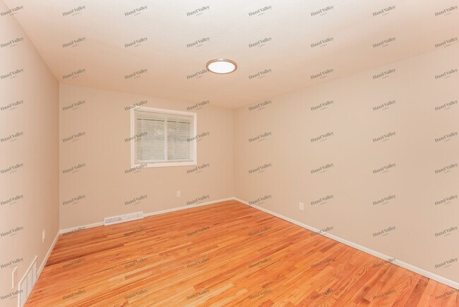 Building Photo - 26653 Mulberry Cir