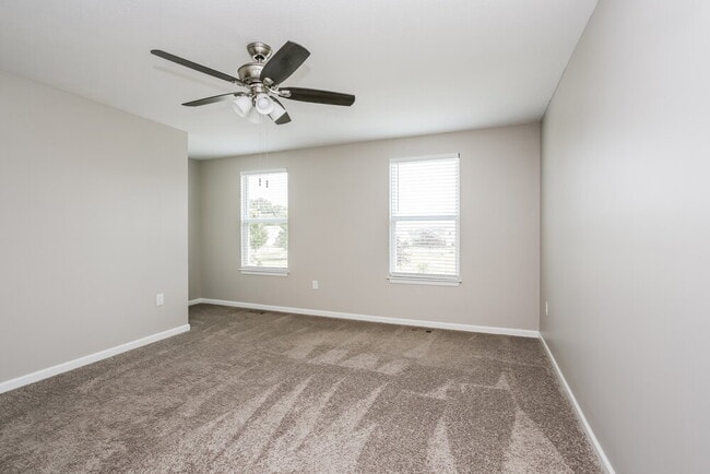 Building Photo - 5926 Tully Cross Dr