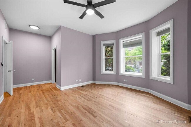 Building Photo - Updated Duplex Condo with 2 parking spots