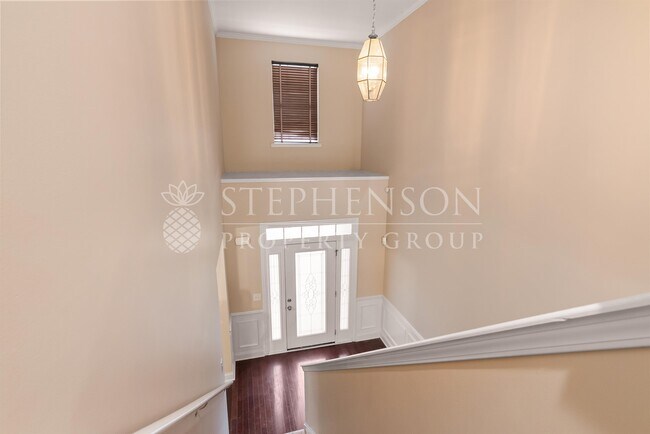 Building Photo - 405 Abbeydale Way