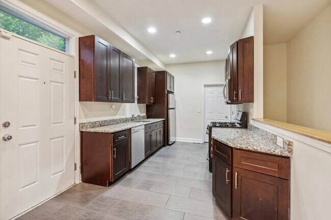 Building Photo - 2129 N 17th St