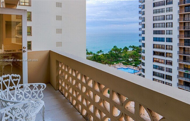 Building Photo - 10185 Collins Ave