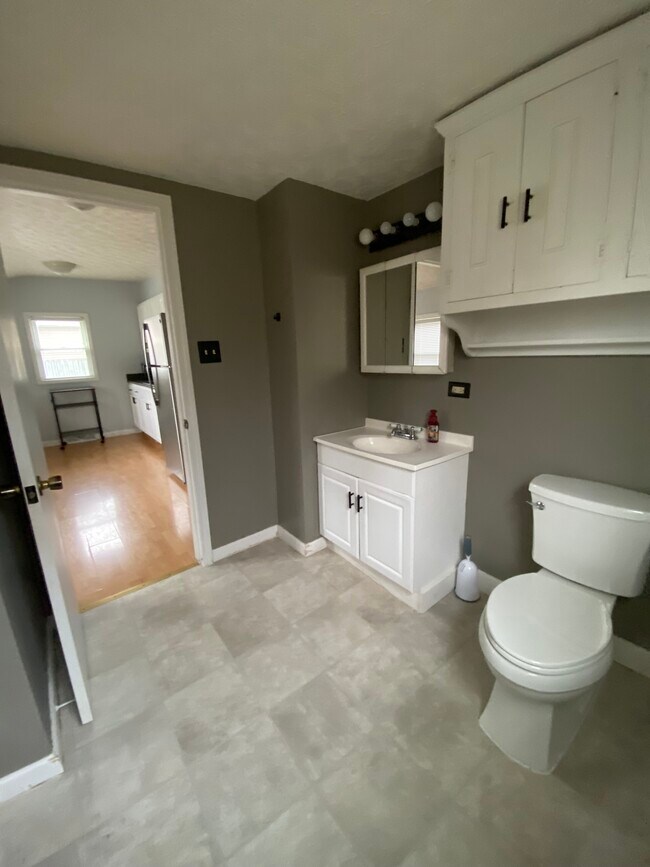 Bathroom - 254 Oak St