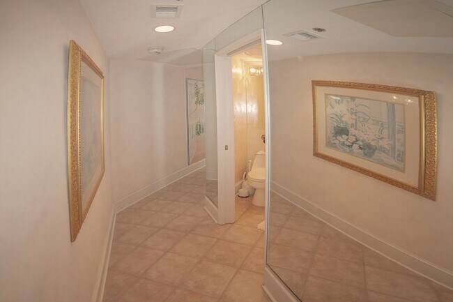 Building Photo - Luxury Seasonal or Annual Rental in the Prestigious Grand Bay Community – Longboat Key