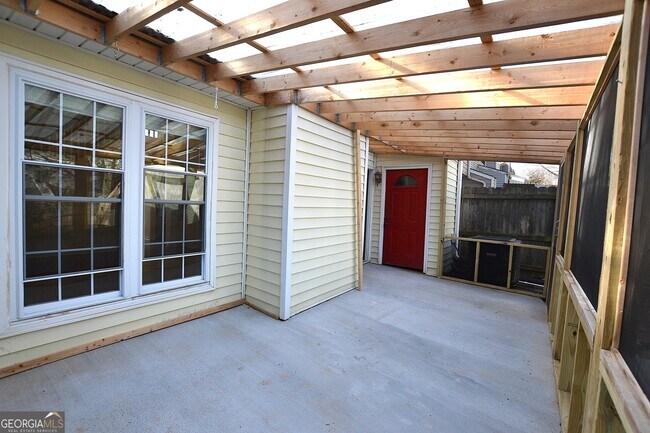 Building Photo - 2085 Sand Wedge Cir