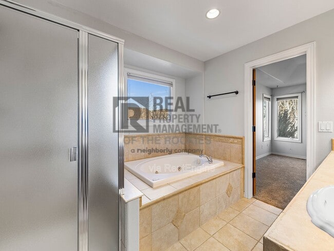 Building Photo - 1185 Trails End Ct