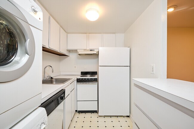 Building Photo - 1607 Corcoran St NW