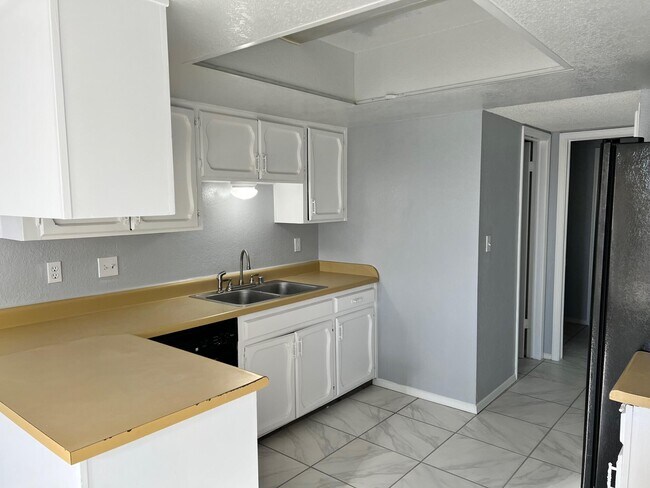 Building Photo - 1502 Monte Sanders Ln