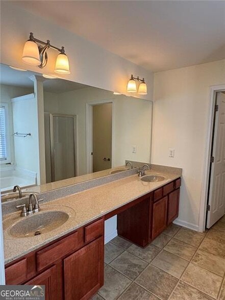 Building Photo - 1075 Harvest Brook Dr NE