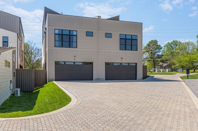 Building Photo - Brand New Townhome in The Heart Of East Nashville