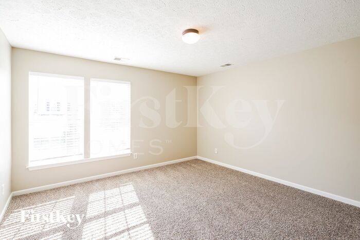 Building Photo - 1660 Comanche Run